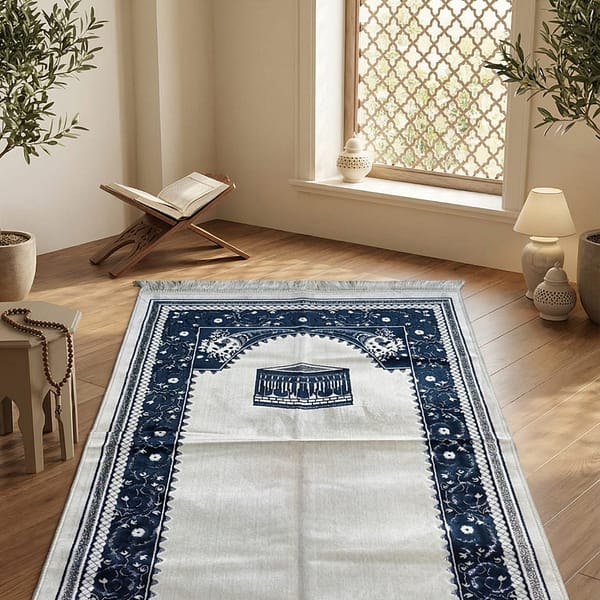 tapis kaaba fond blanc motif bleu marine